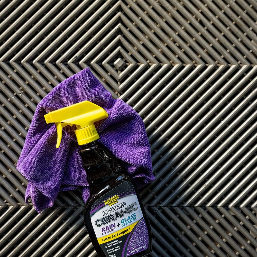 Invisible Glass 92183-4PK Hybrid Ceramic Rain Repellent and Glass Cleaner Cleans and Protects Car Windows and Windshields with Long-Lasting Water-Repellent Si02 Technology, 16 Fl Oz, Pack of 4