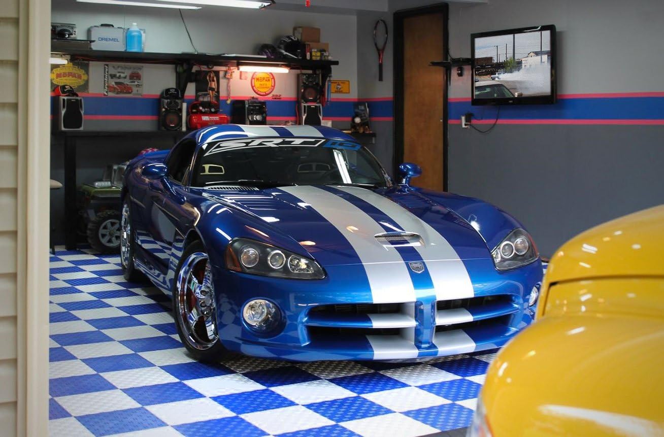 GarageTrac Diamond, Durable Interlocking Modular Garage Flooring Tile (12 Pack), White