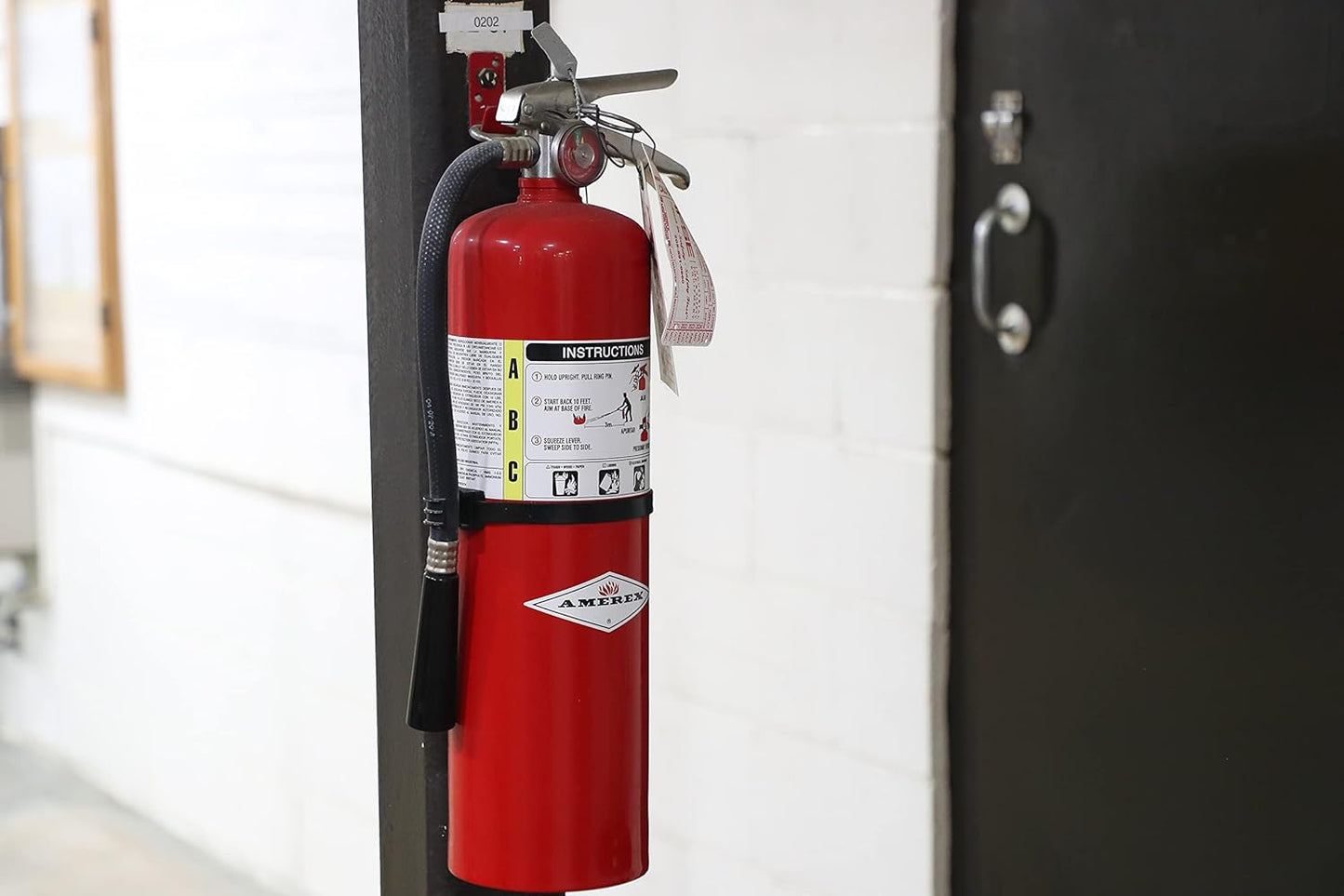 Amerex B456 ABC Dry Chemical Fire Extinguisher with Aluminum Valve, 10 lb