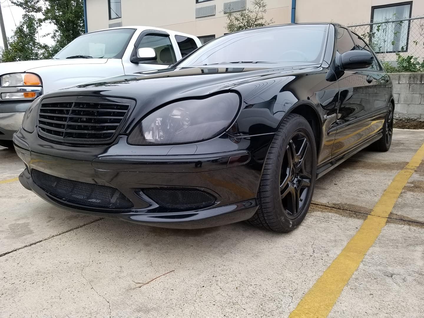 VViViD Extra-Wide Headlight Taillight Vinyl Tint Wrap Roll (Light Smoke 48" x 60")