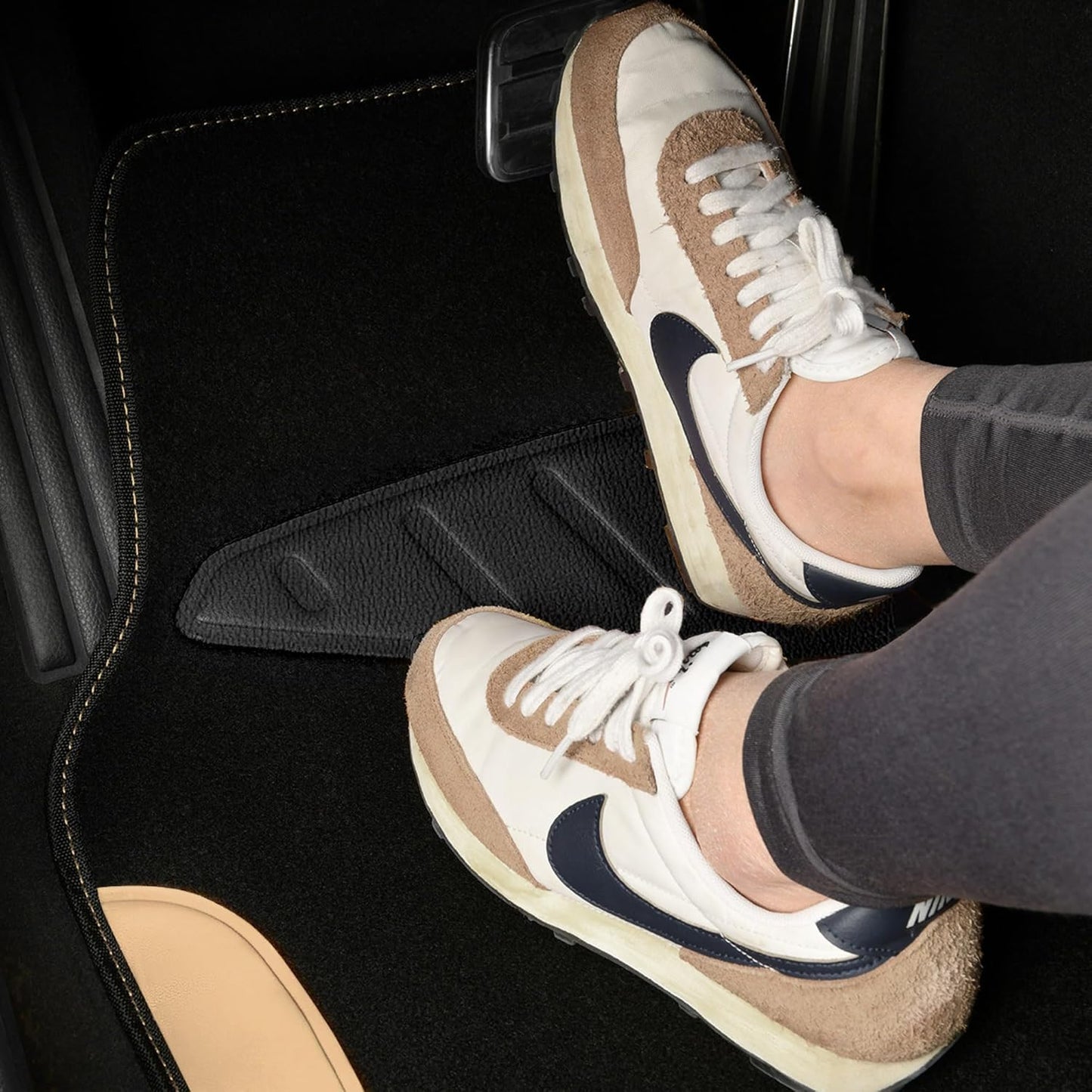 CAR PASS Waterproof Car Floor Mat, Universal Fit Car Mats with Driver Heel Pad, Leather Car Carpet, Anti-Slip Nibbed Backing Floor Mats for SUV, Vans,Sedan,Truck, Automotive Floor Mats (Black Beige)