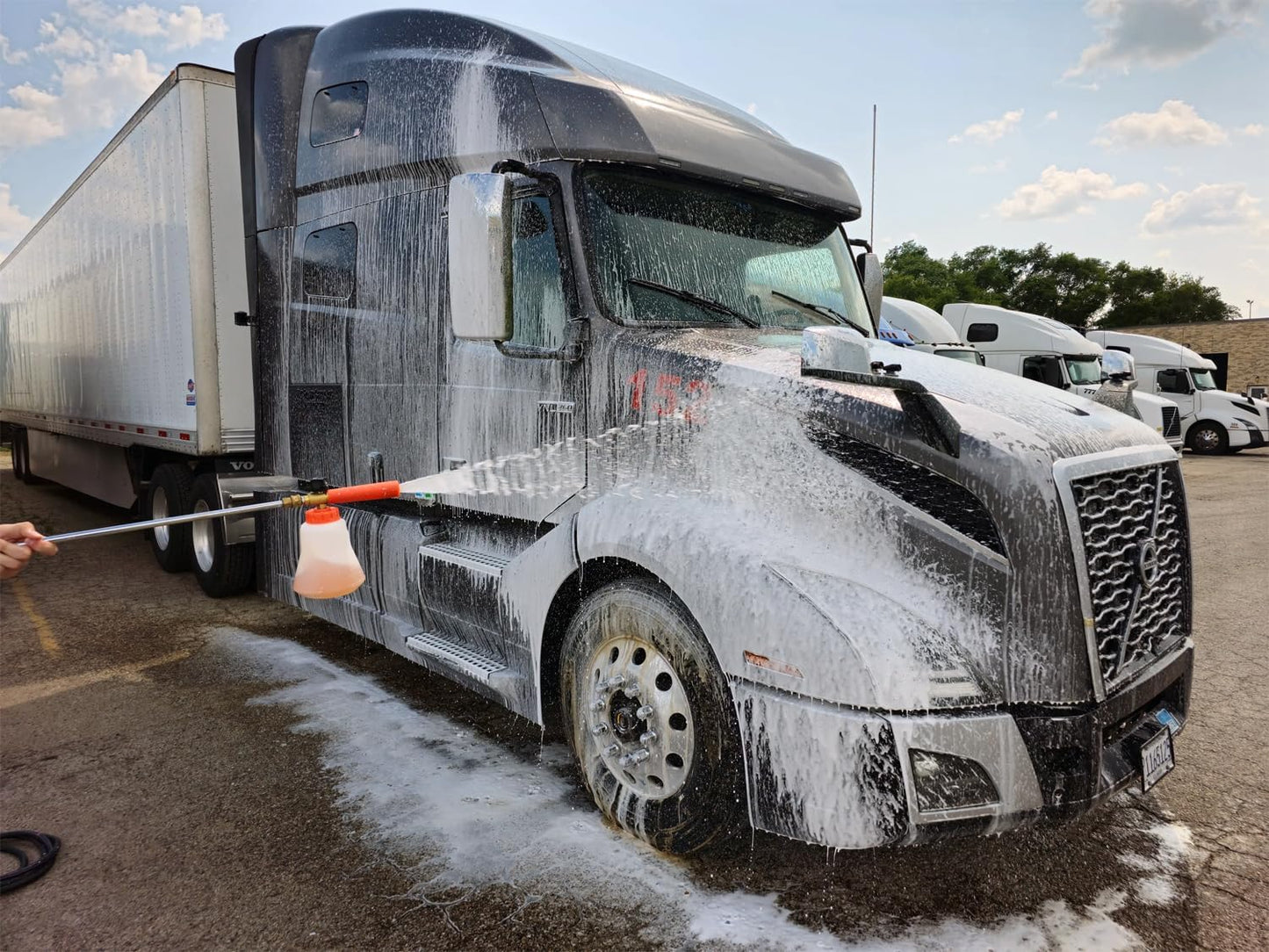 Touchless Car Wash Shampoo by Wash Chems (275 Gallon Drum, 1000 L) – Commercial Grade Auto Cleaner – Automated Car Wash Equipment Compatible - Great for Cars, Trucks, Motorcycles, Mopeds, ATVs