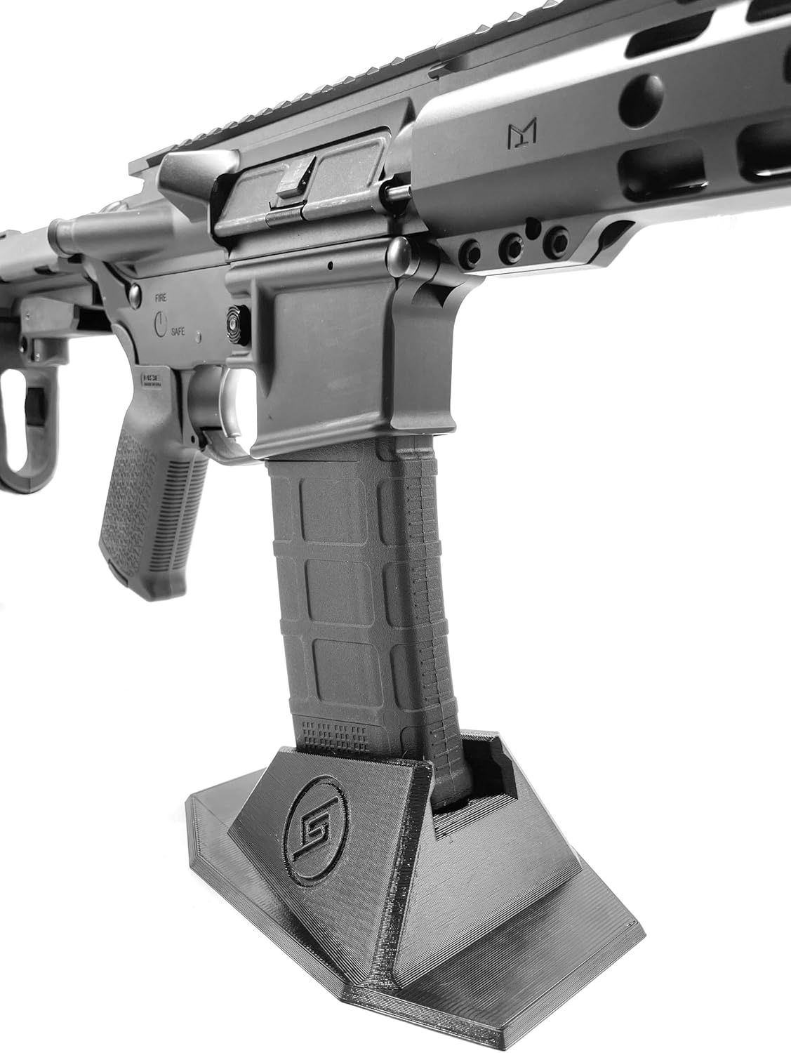 Spartan Mounts Locking .223/5.56 Rifle Mount Wall Display | Low Profile Floating Design Vertical and Horizontal Mounting Solution | Gun Room Safe Storage Organzation | Made in USA