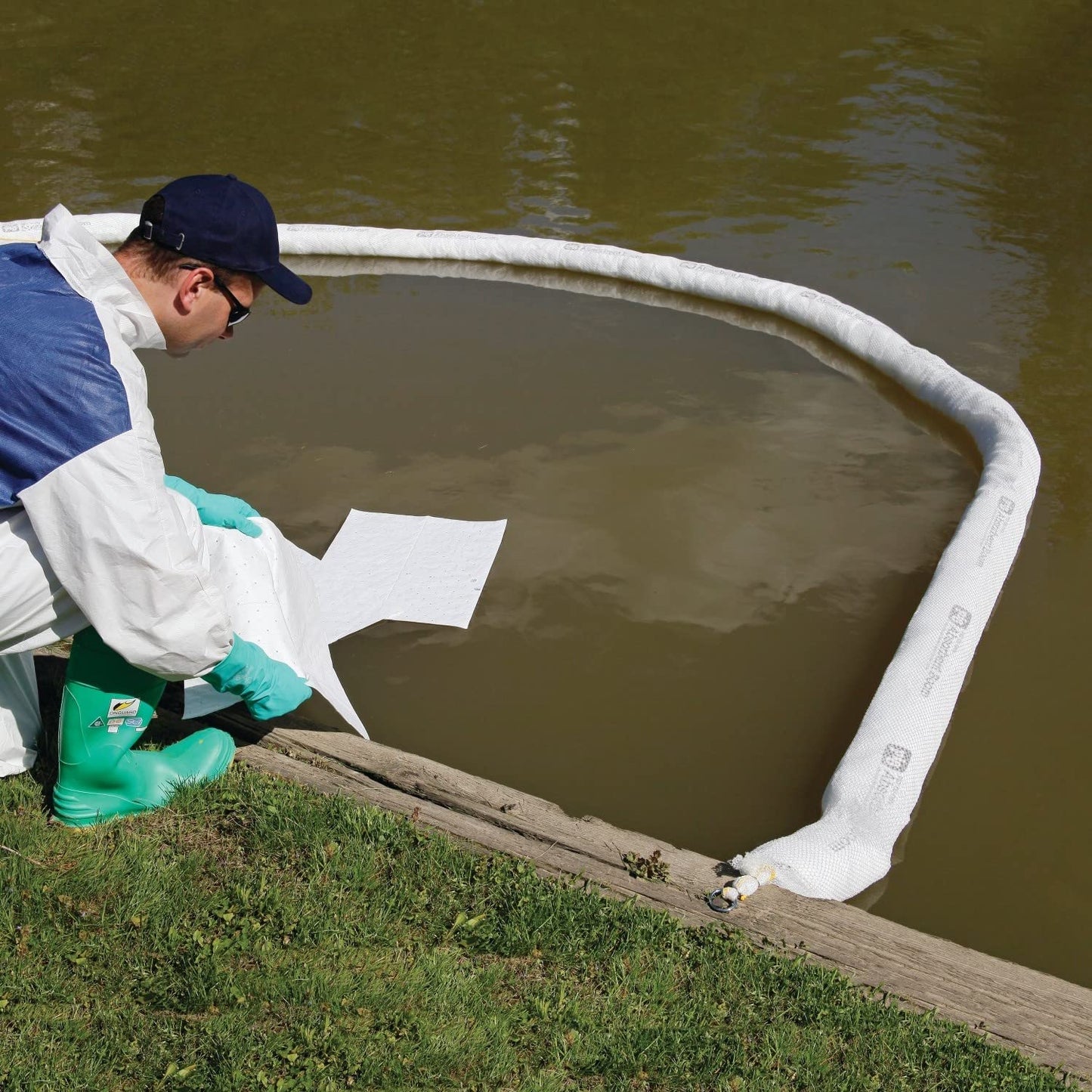 New Pig Oil Boom - Oil-Only Absorbent Boom - 2 Pack - 8" x 20' Boom - Absorbs up to 24 gallons per Boom - BOM409