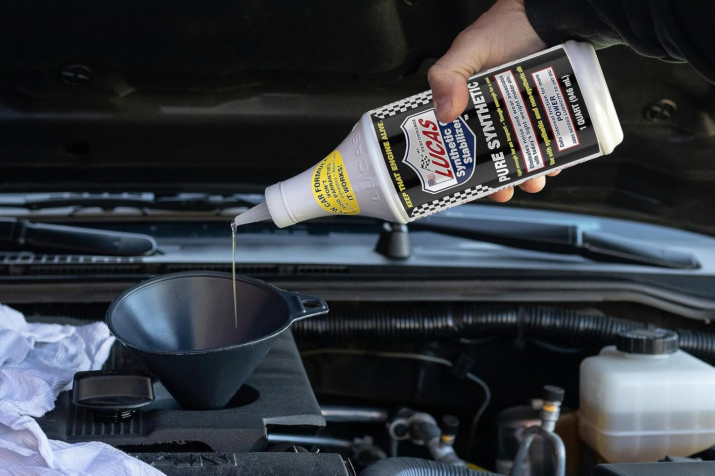 Lucas LUC10130 Synthetic Oil Stabilizer. Quart